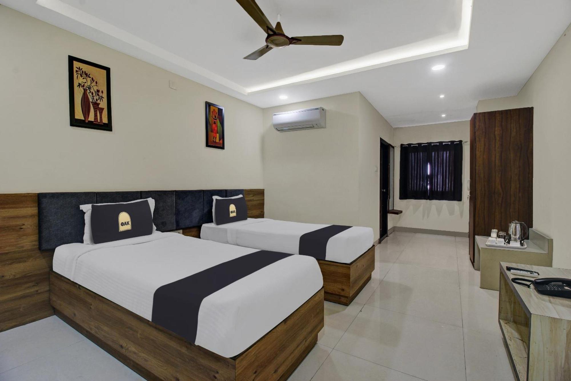 Collection O Hotel Swagath Pride Mancheral Экстерьер фото